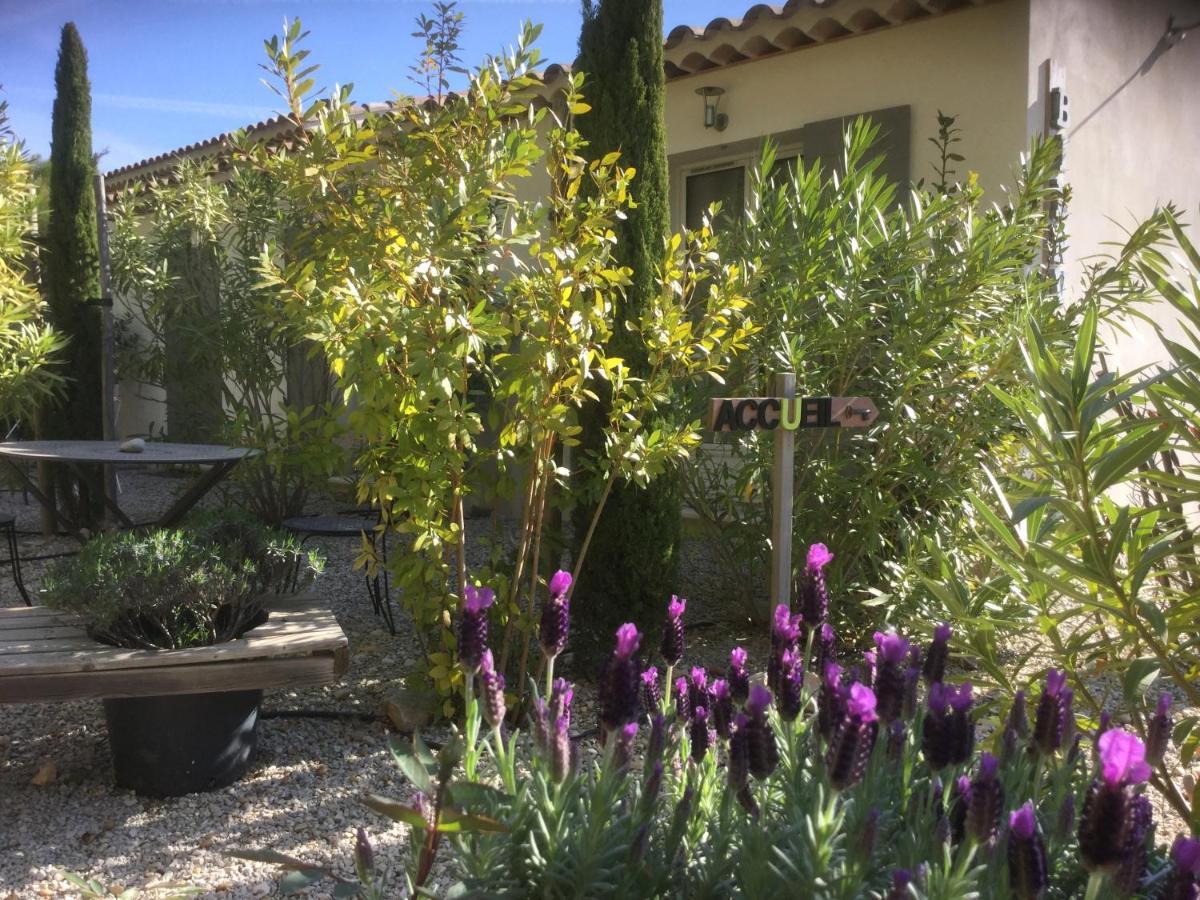 Le Jardin De Lau Vila Aubignan Exterior foto