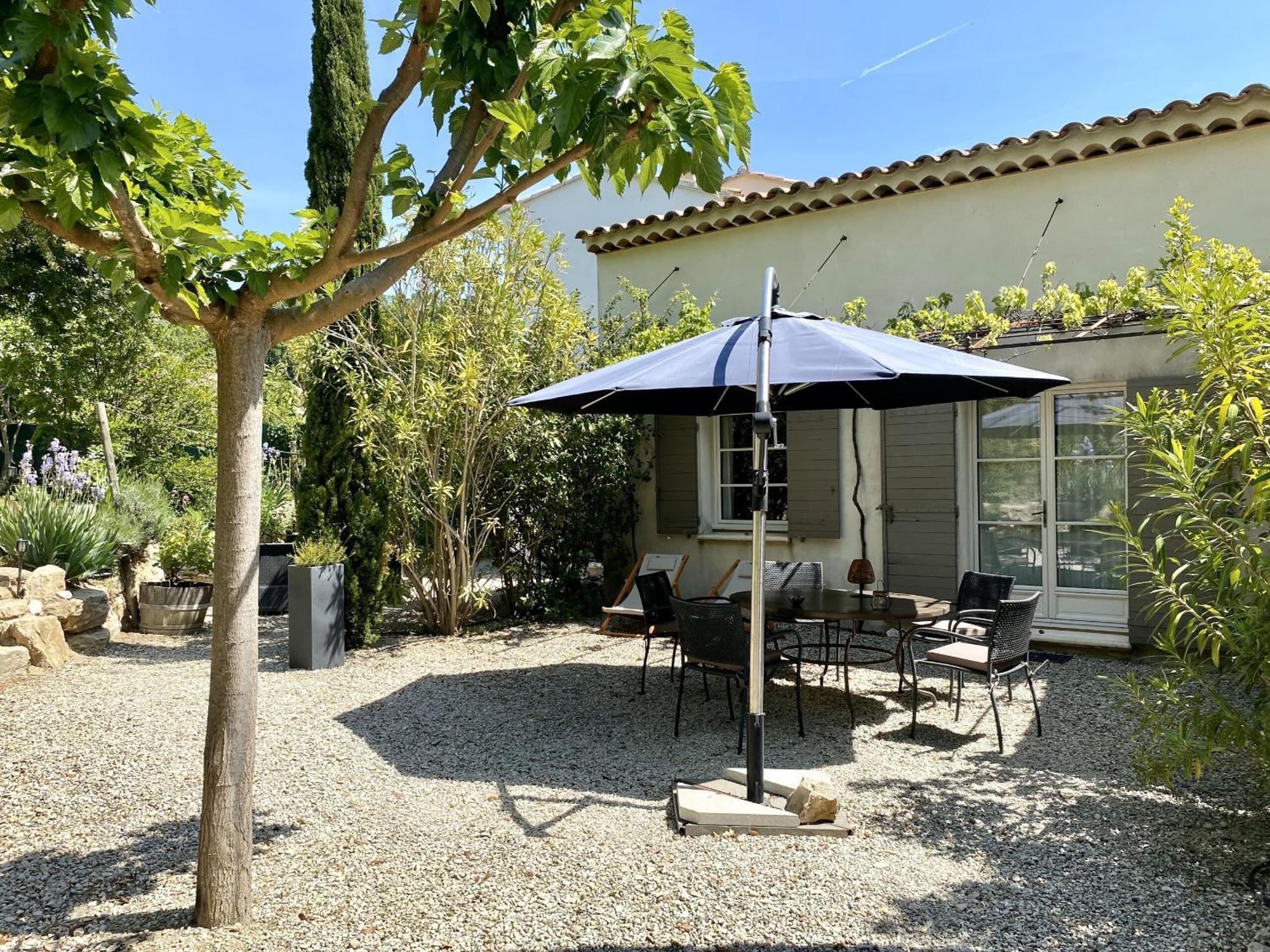 Le Jardin De Lau Vila Aubignan Quarto foto