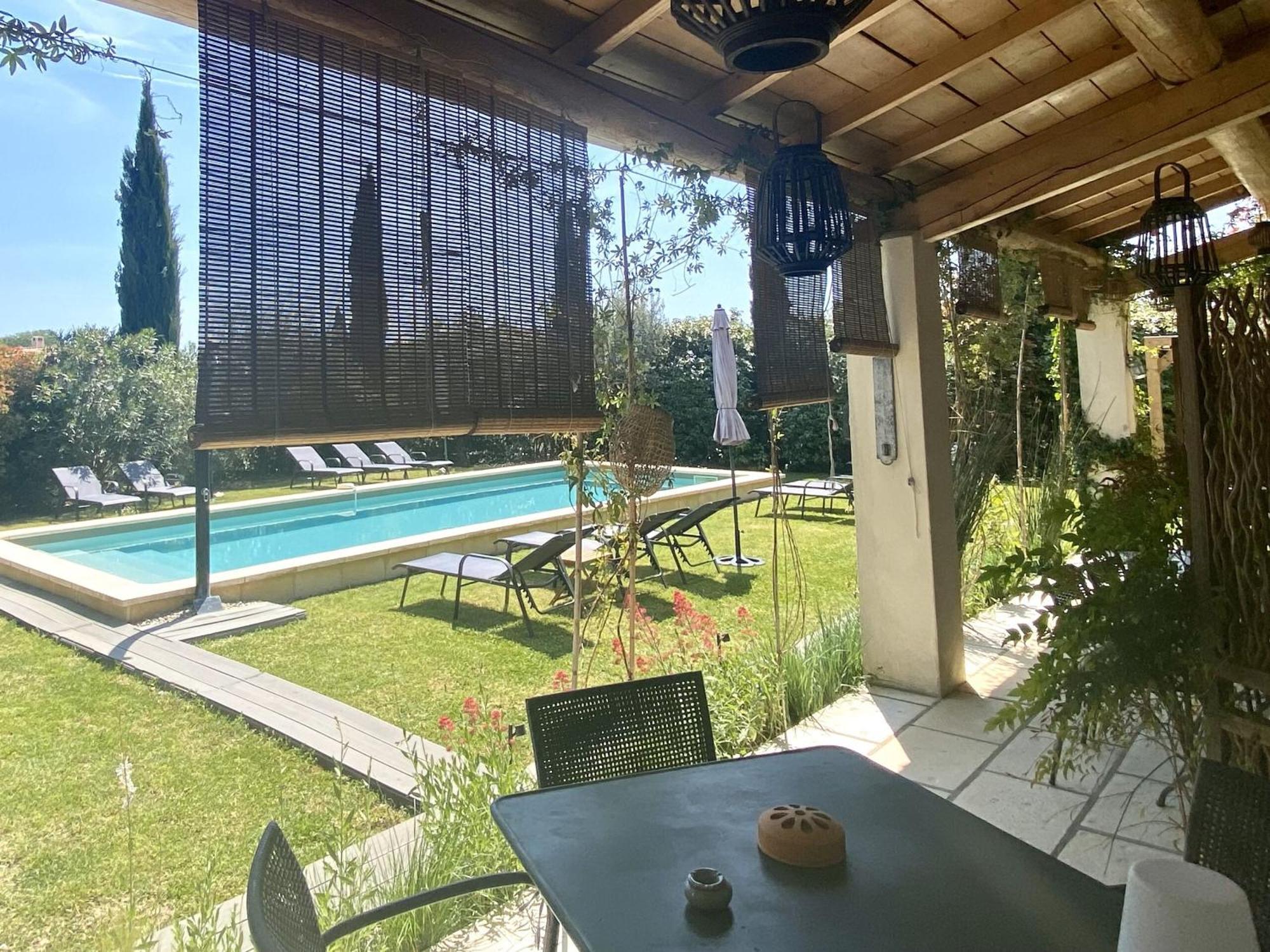 Le Jardin De Lau Vila Aubignan Quarto foto